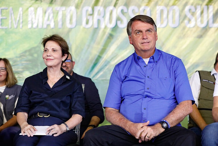 Revista diz que Tereza omitiu escândalos