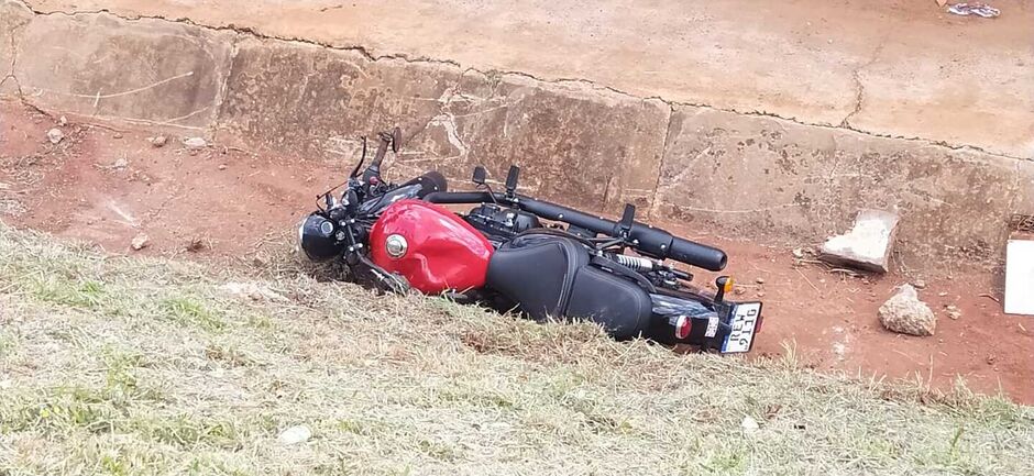 Policiais ajudaram no resgate da vítima