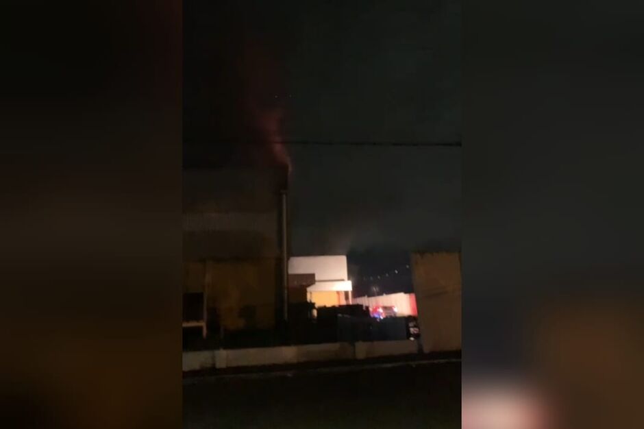 Ainda não há informações por onde começou o incêndio