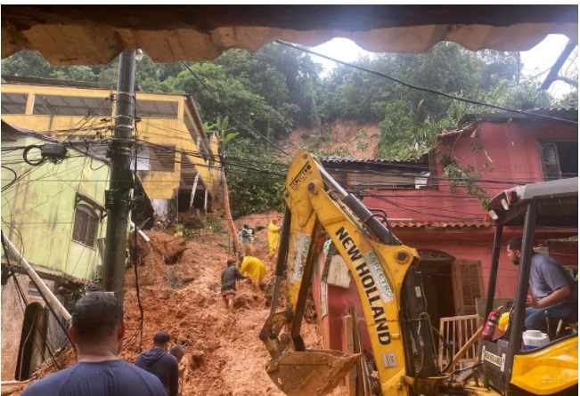 Deslizamento matou criança no RJ