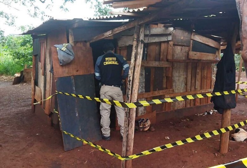 Homem morre e suspeita é espancamento 