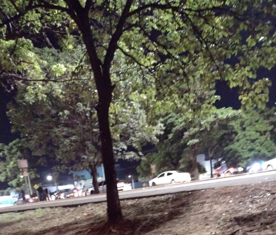 Acidente envolveu carro e moto