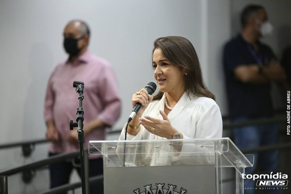 Prefeita de Campo Grande, Adriane Lopes disse que vai terminar obras até 2024