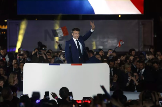 Macron é o primeiro presidente a ser reeleito na França desde o conservador Jacques Chirac