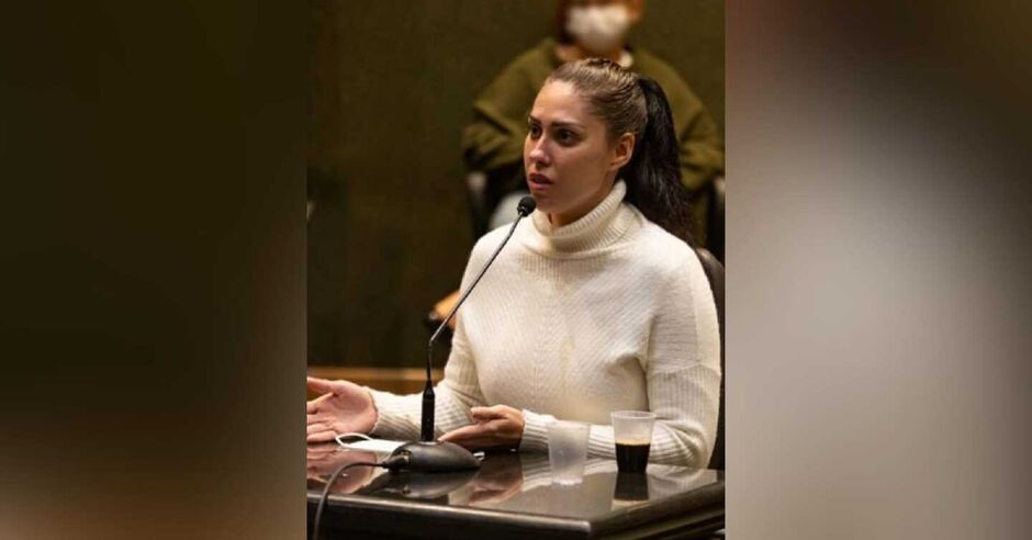 Monique &eacute; r&eacute;, junto com o ex-vereador Jairo Santos Souza, o Dr. Jairinho, no processo que apura a morte do menino de 4 anos