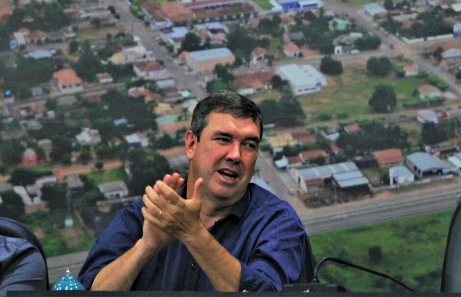 Riedel participou da entrega de 116 conjuntos de robótica