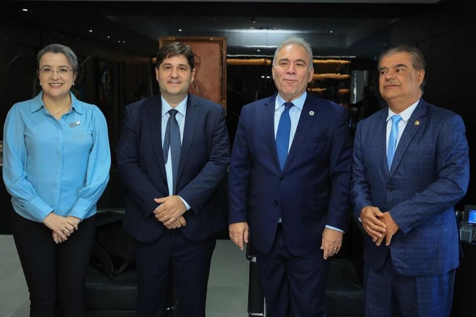 Senador Nelsinho Trad também esteve na reunião realizada nesta terça-feira (26)