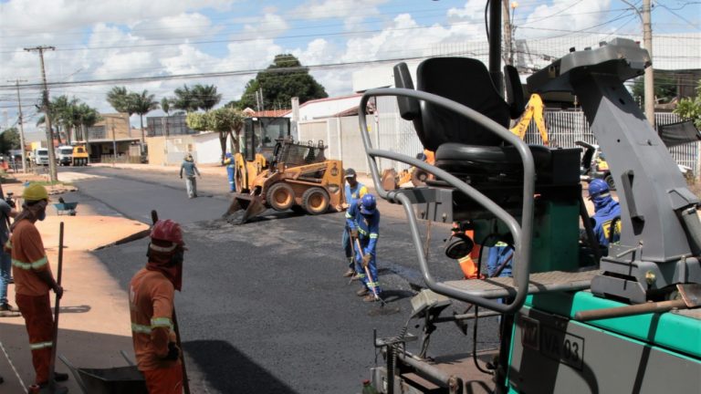 Obras acontecem por diversas ruas da área central de Campo Grande