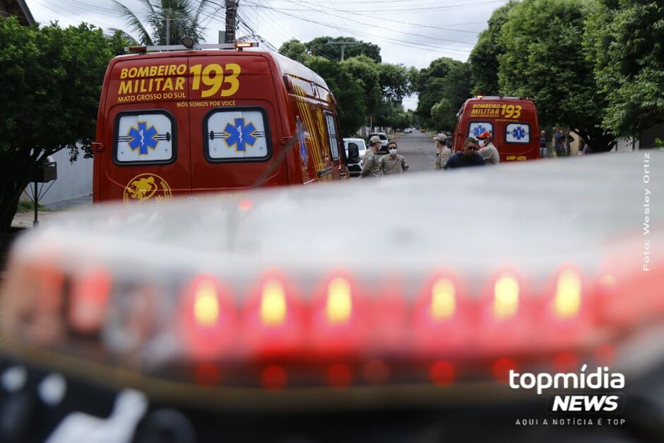 A vítima foi socorrida pelo Corpo de Bombeiros