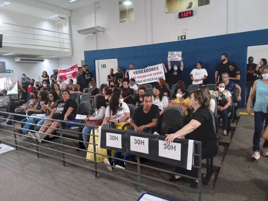 Servidores da SAS estão pedindo 30h em projeto de lei
