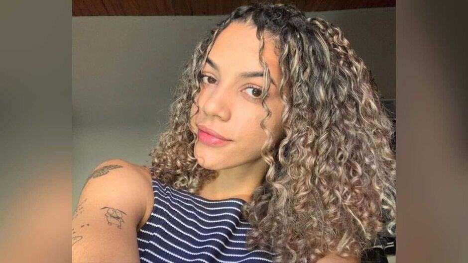Joice morreu na hora após bater na traseira da Toro que parou na avenida para entrar no bairro