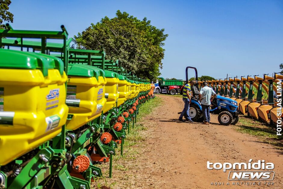 Equipamentos foram entregues nesta segunda-feira