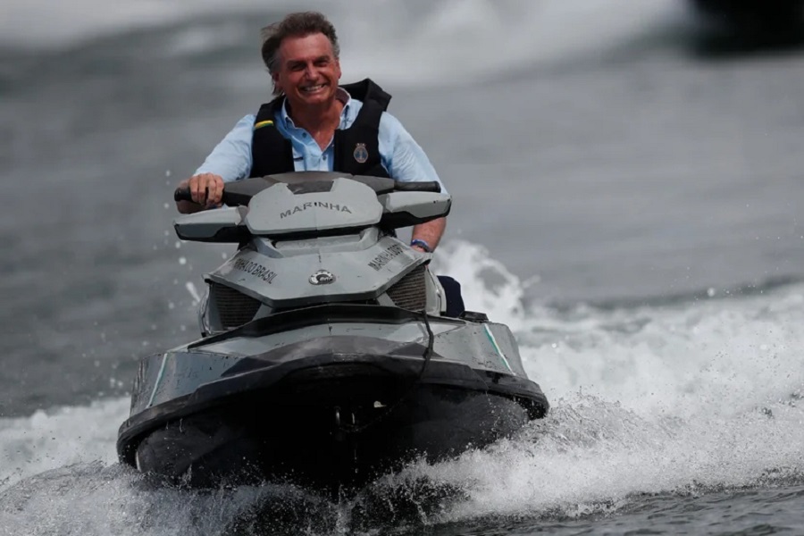 Bolsonaro nega golpismo de apoiadores 