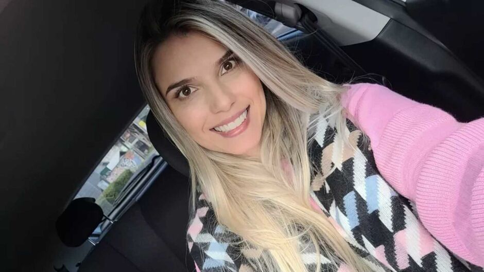 Após rompimento, ex-noiva decidiu fazer festa a fantasia para não ter prejuízos