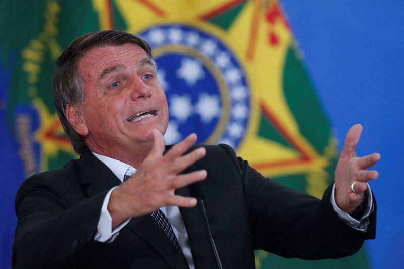 Bolsonaro fracassa e gasolina pode ter novo aumento