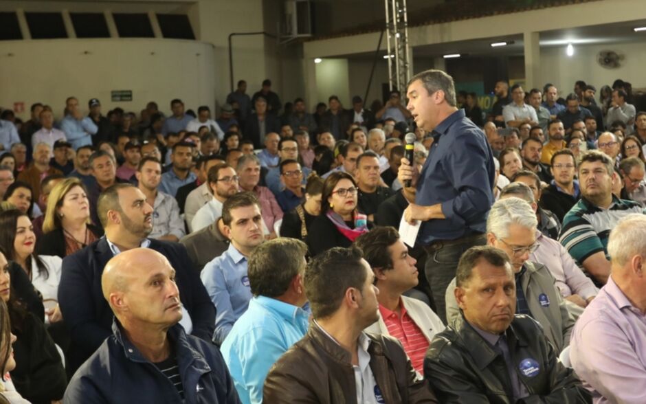 Eduardo Riedel recebe apoio de vereadores no PSDB