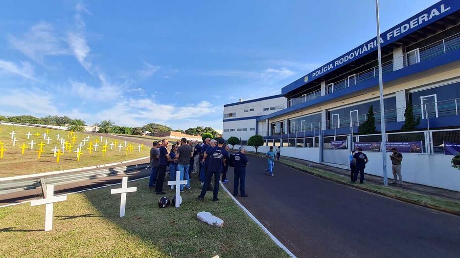 Protesto aconteceu na manhã desta quinta-feira