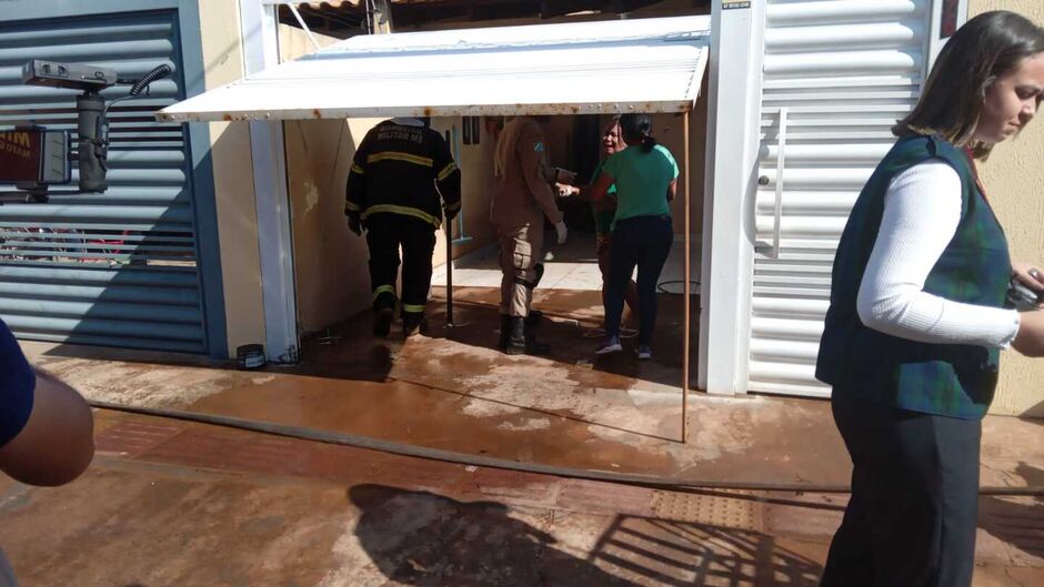 O Corpo de Bombeiros conseguiu conter as chamas