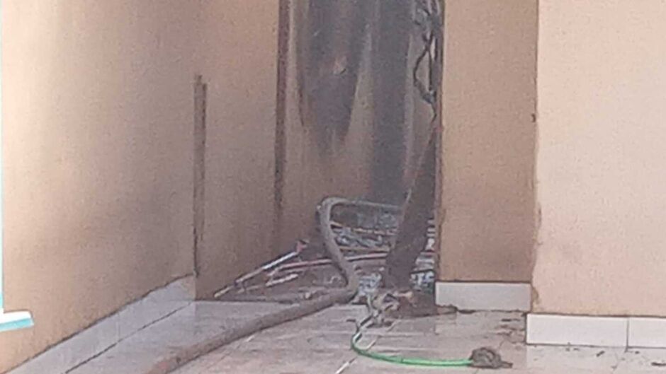 O Corpo de Bombeiros conseguiu conter as chamas