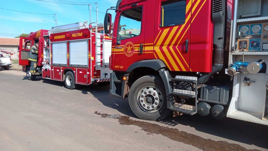 O Corpo de Bombeiros conseguiu conter as chamas
