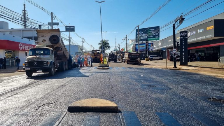 Obras de recapeamento continuam na Rui Barbosa