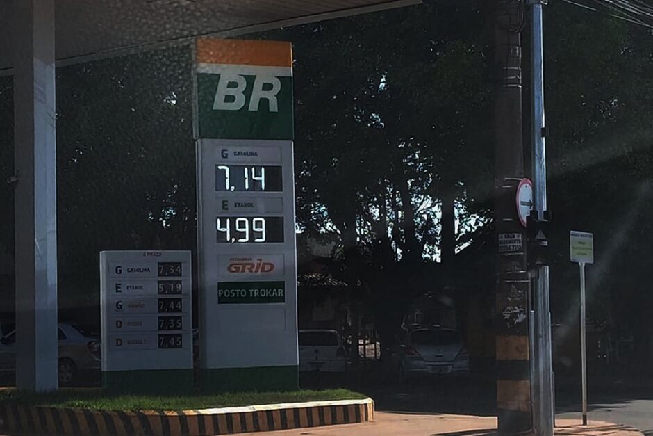 Gasolina saltou para R$ 7,14 em Campo Grande