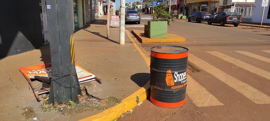 Ruas amanheceram vandalizadas 