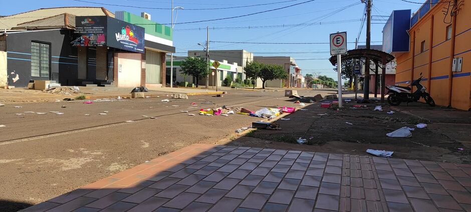 Ruas amanheceram vandalizadas 