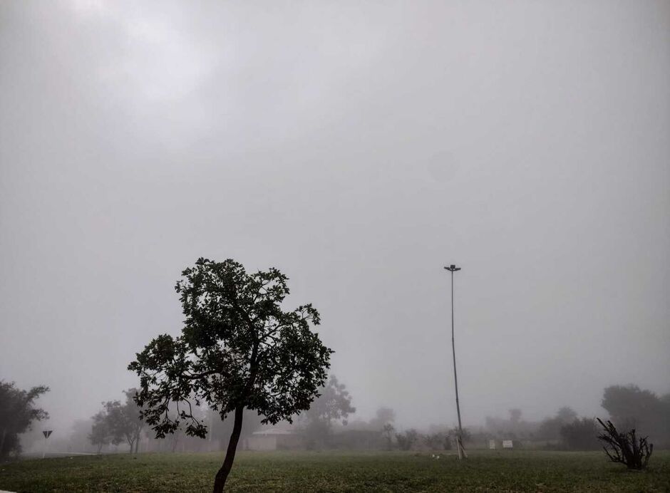 O céu amanheceu nublado em Campo Grande