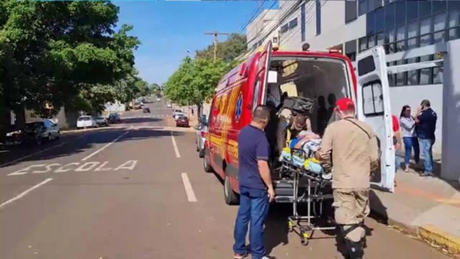 Jovem foi resgatado pela equipe do Corpo de Bombeiros
