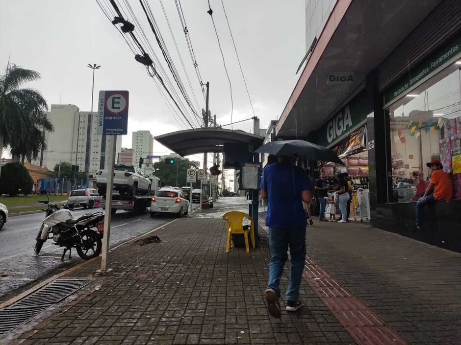 Alerta já indicava possibilidade de chuva no início da tarde de hoje