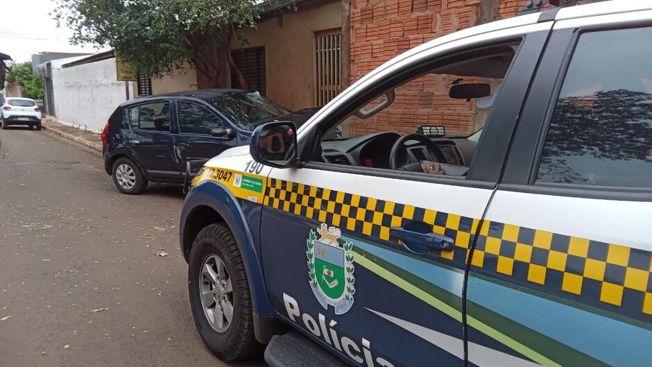 Motorista fugiu do local mesmo ferido