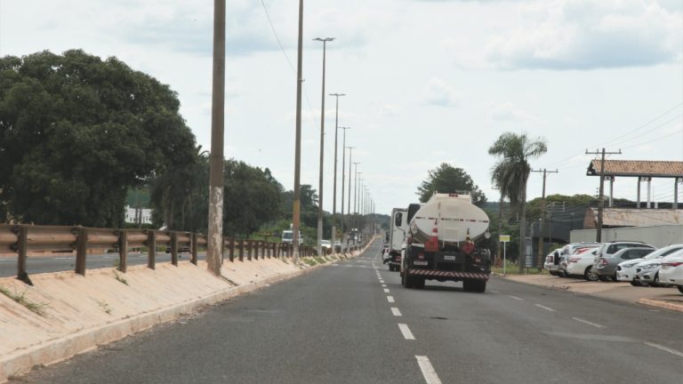 Prefeitura abre licitação para recapeamento da Duque de Caxias