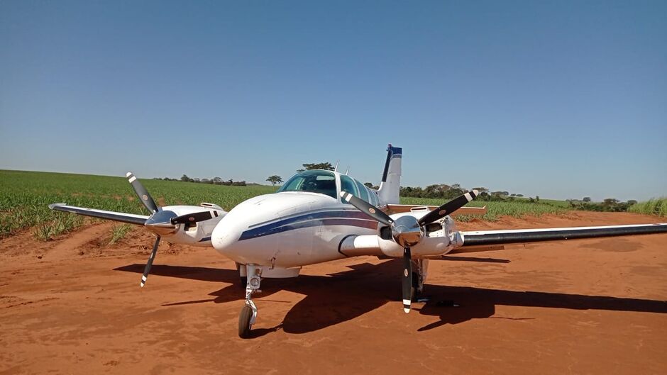Avião interceptado pela FAB