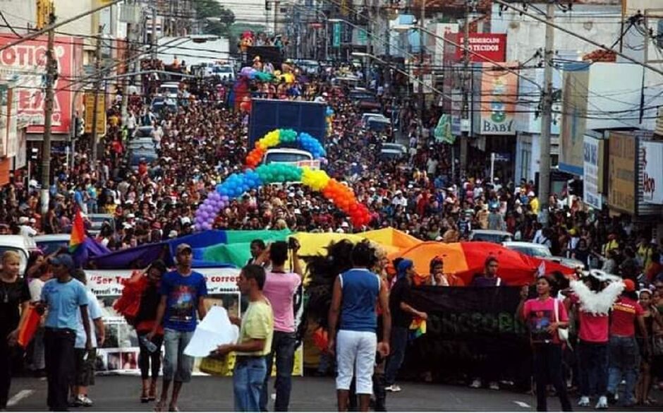 Parada da Cidadania acontece no Centro de Campo Grande