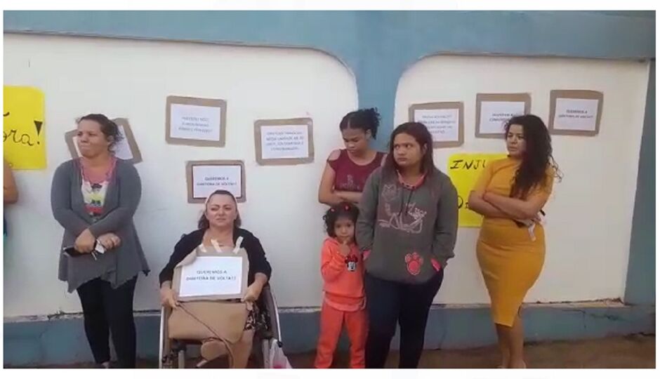 Mães pedem volta da diretora na Emei Vila Nasser