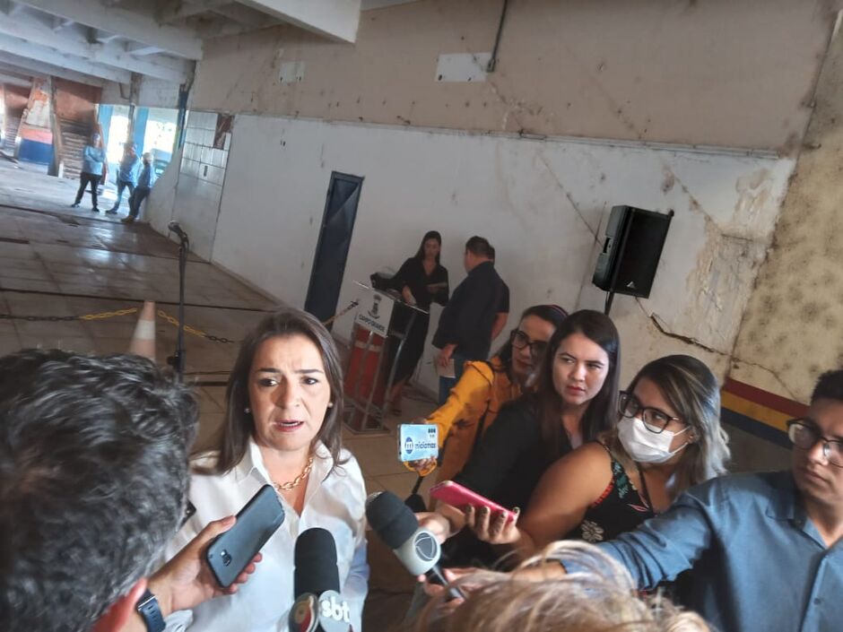 Prefeita Adriane Lopes assinou ordem de serviço para iniciar obra