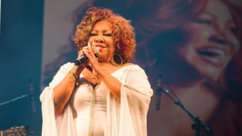 Cantora Alcione