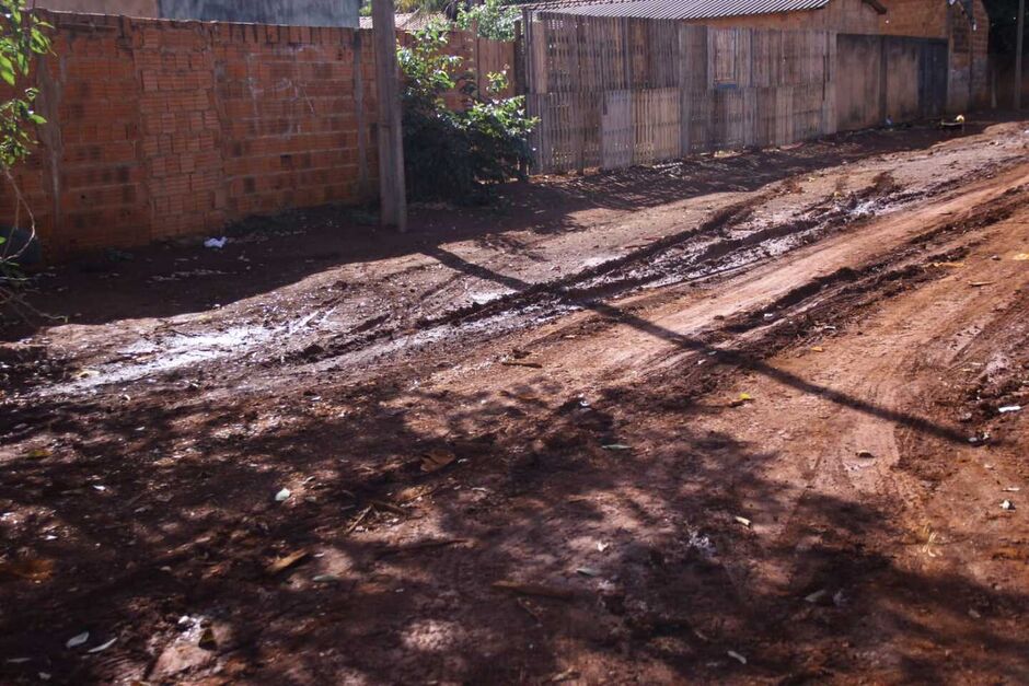 Ruas estão completamente intransitáveis