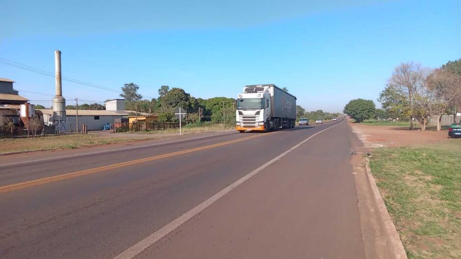 Polícia realiza operação para localizar caminhão roubado