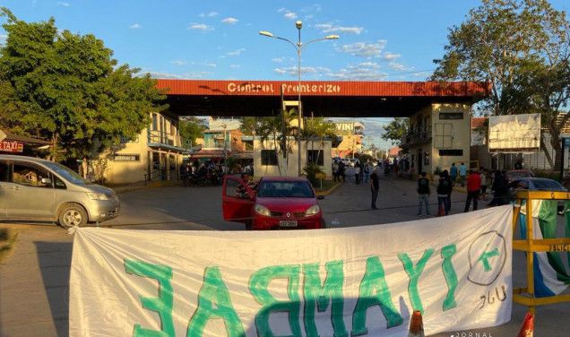 Fronteira amanheceu fechada nesta segunda-feira