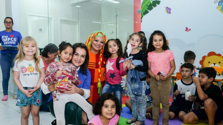 Prefeita Adriane Lopes inaugurou revitalização no Servimed