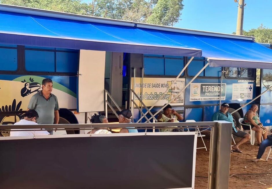 Deputado Gerson Claro levou ônibus a Terenos através de emenda
