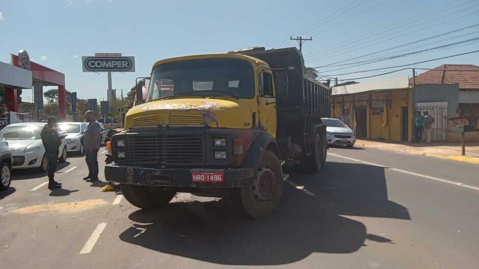 Acidente aconteceu na manhã desta segunda-feira