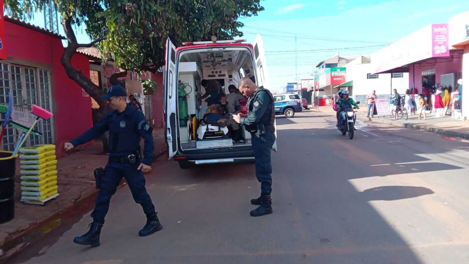 Ele foi socorrido pelo Corpo de Bombeiros