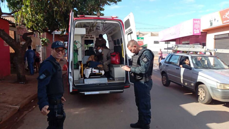 Ele foi socorrido pelo Corpo de Bombeiros