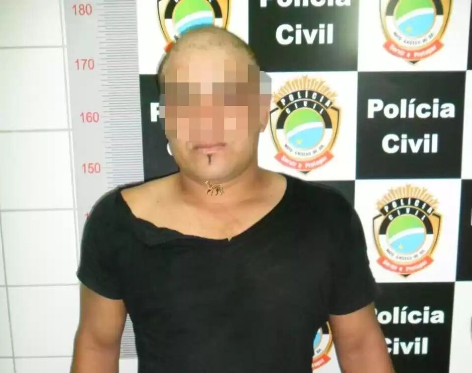 Homem preso por agressão e cárcere