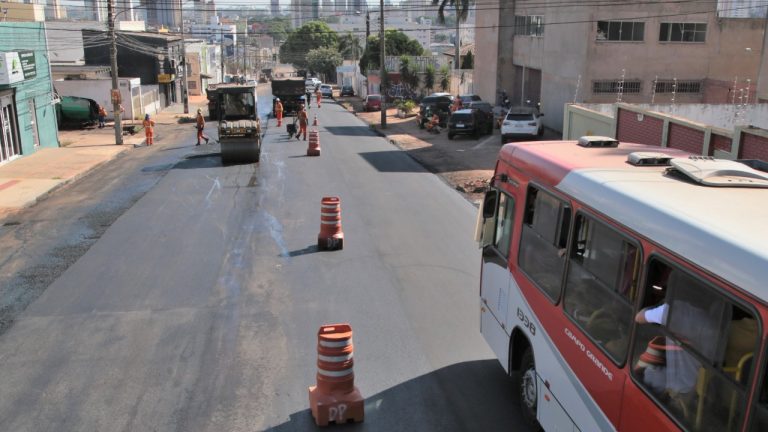 Prefeitura retoma obras na Rui Barbosa