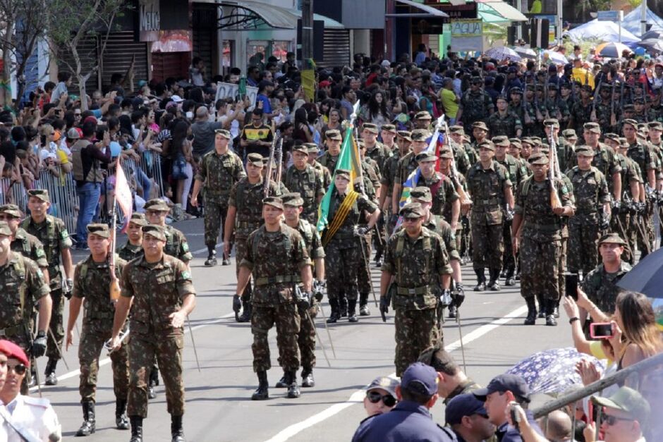 Desfile terá 4 mil participantes 