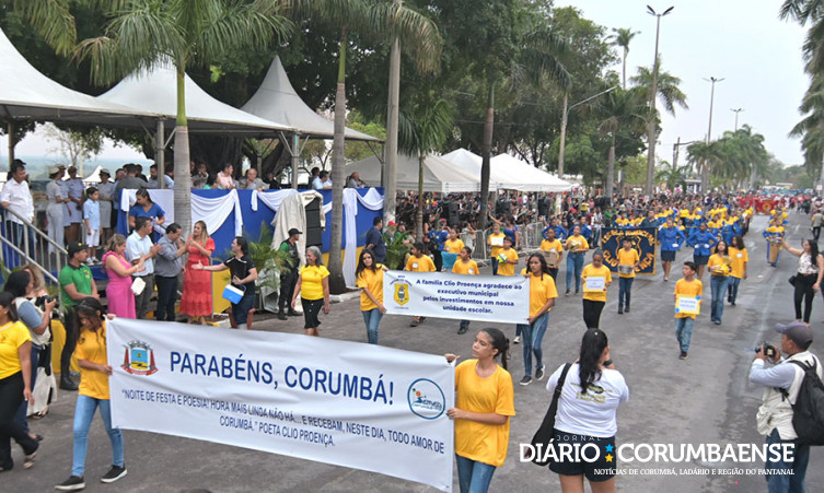 Desfile realizado na cidade